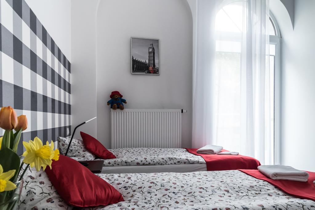 Ll20 Hostel Warsaw Luaran gambar
